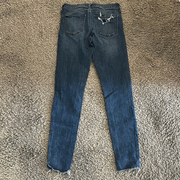 Women’s Distressed Gap Jeans, True Skinny, Size 27/4 - Picture 2 of 2